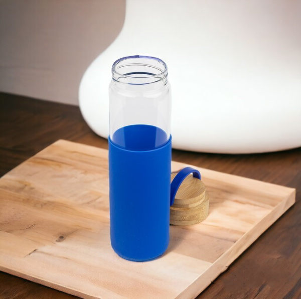 Бутылка стеклянная с силиконовой манжетой и бамбуковой крышкой  Glass 500 мл. / Термобутылка